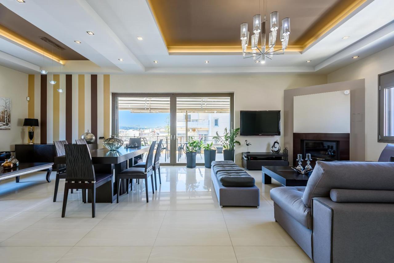 Luxury Villa In City Center With Rooftop Swimming Pool Chania  Zewnętrze zdjęcie