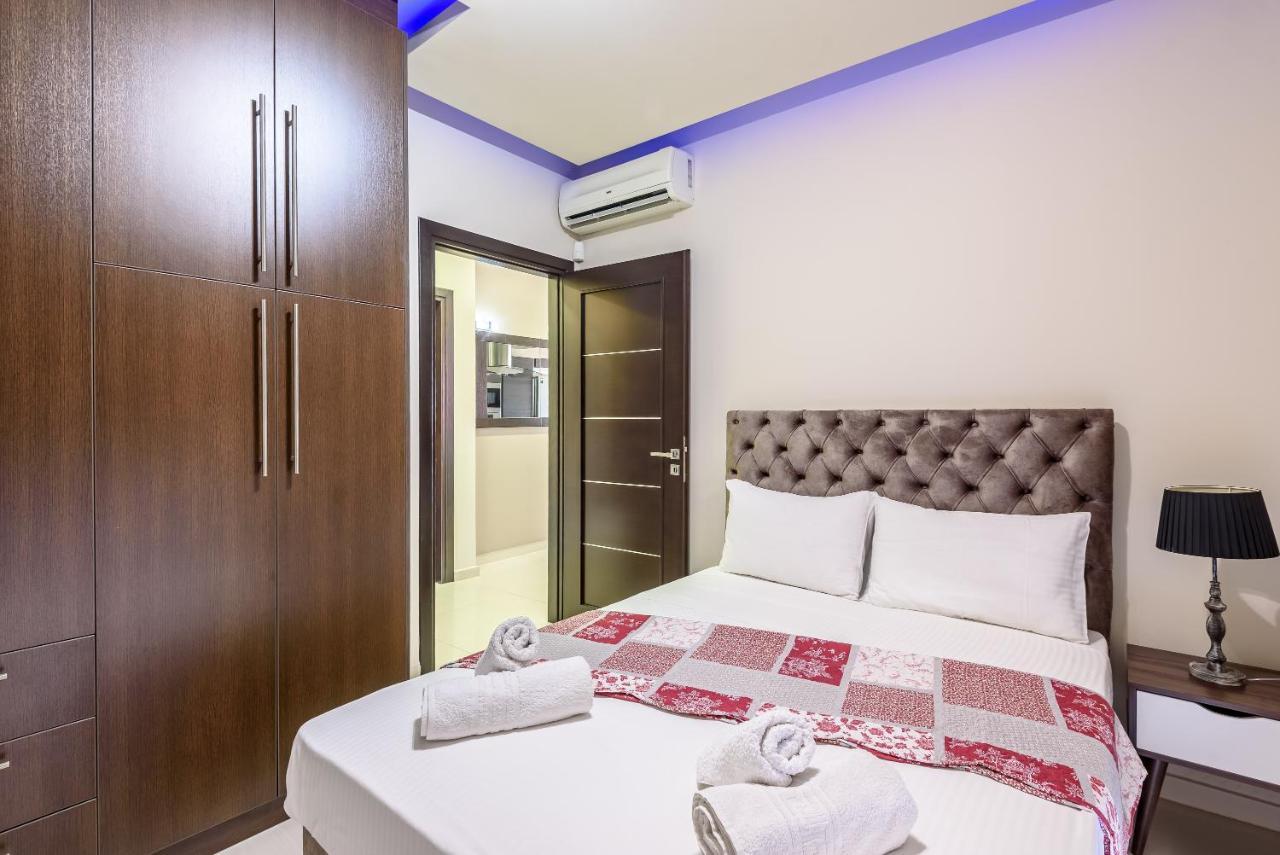 Luxury Villa In City Center With Rooftop Swimming Pool Chania  Zewnętrze zdjęcie